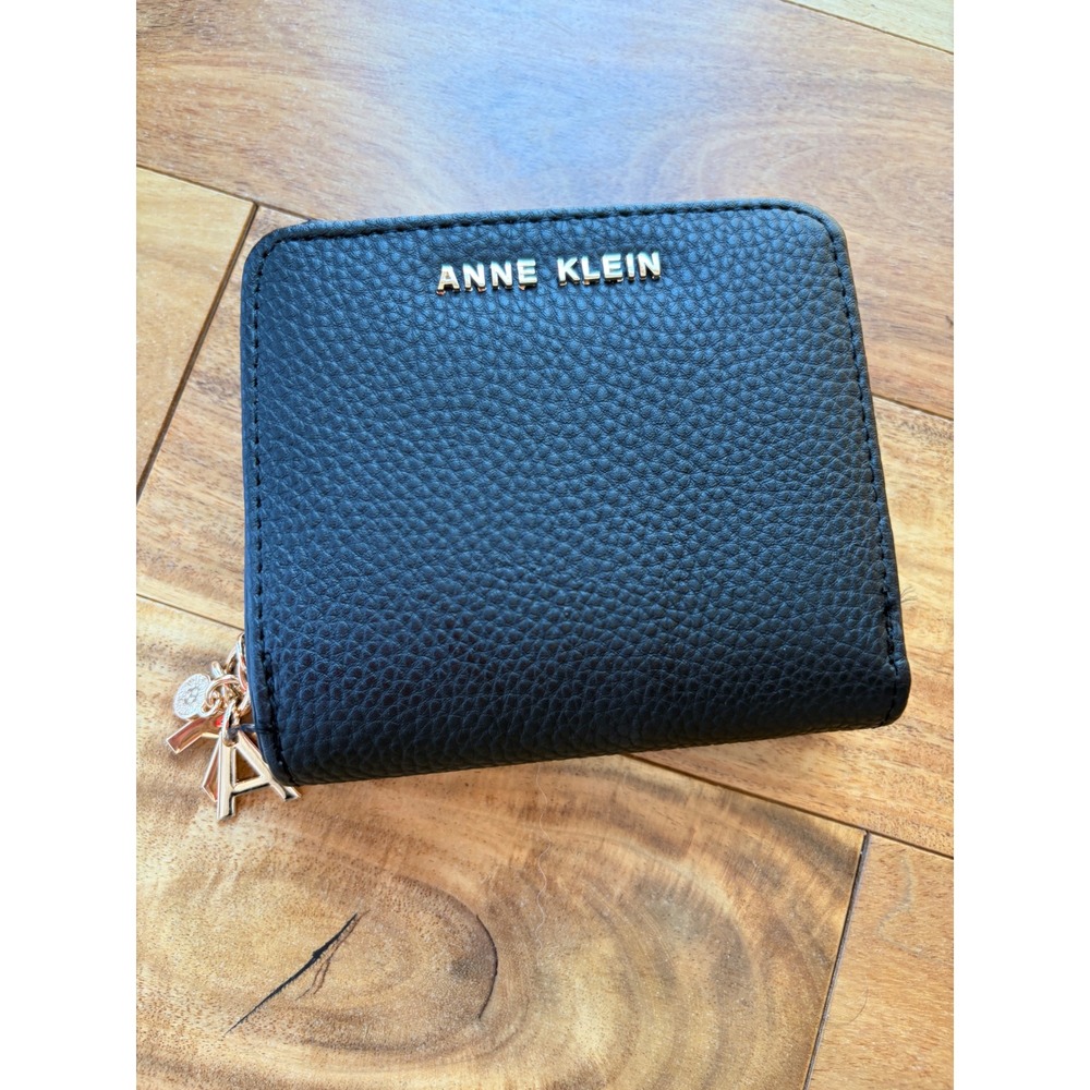 Anne Klein Black Pebbled Faux Leather Bifold Wallet Gold Tone AK Logo Charm